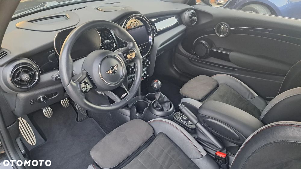 MINI Cooper John Works Trim - 7