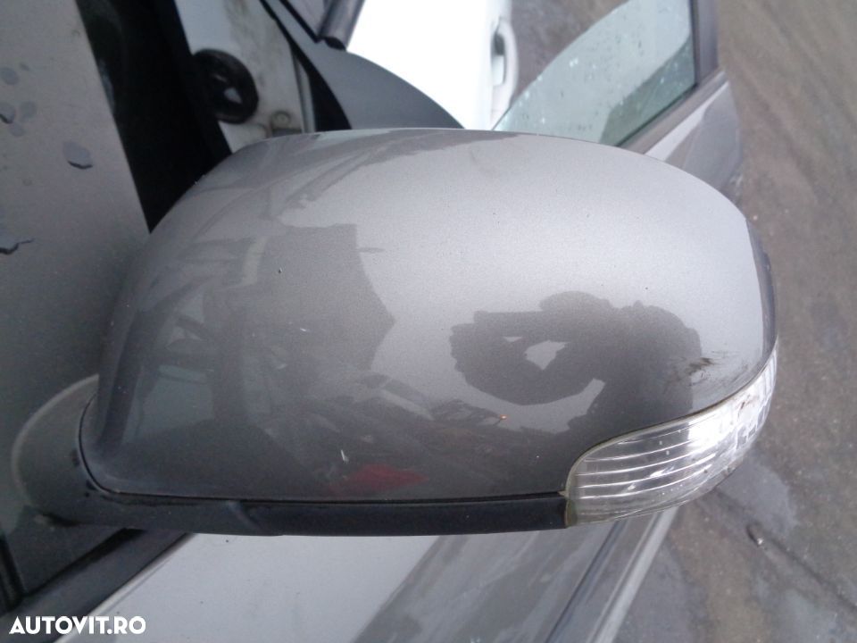 Vand Oglinda Stanga cu semnalizare  Volkswagen Touran Facelift din 2009 - 1
