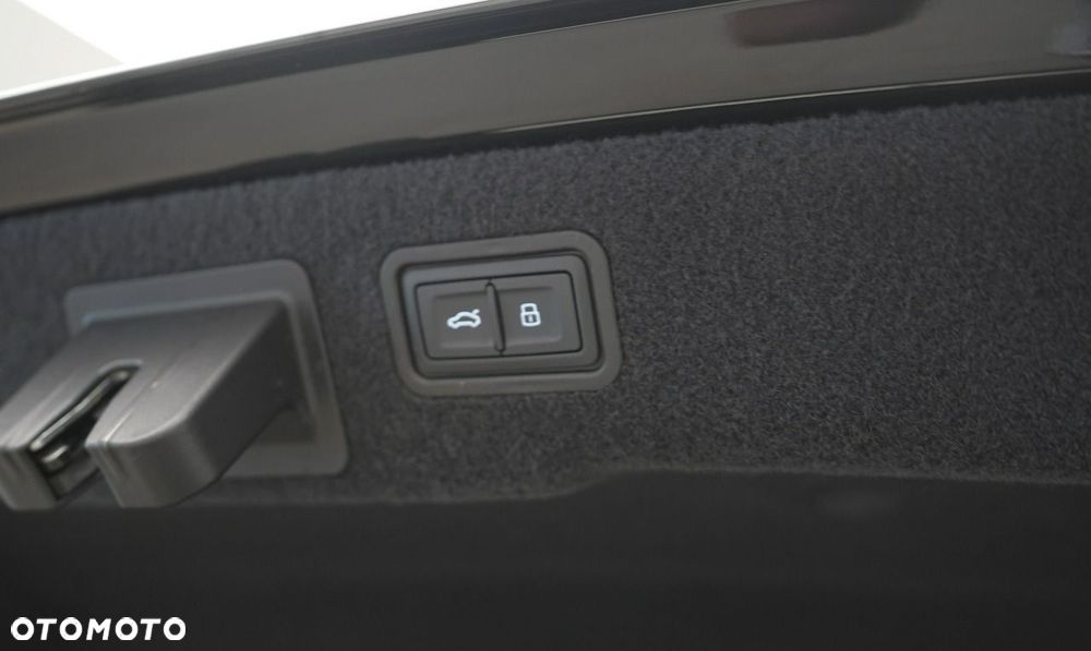 Audi A8 - 13
