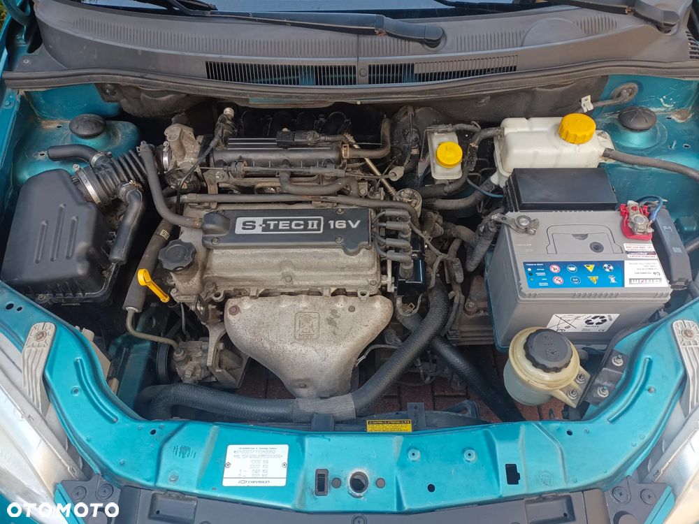 Chevrolet Aveo 1.2 16V Base - 12