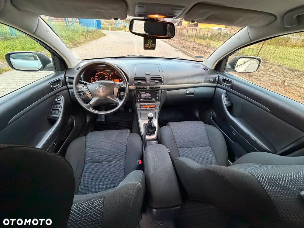 Toyota Avensis 2.0 D-4D Premium - 36