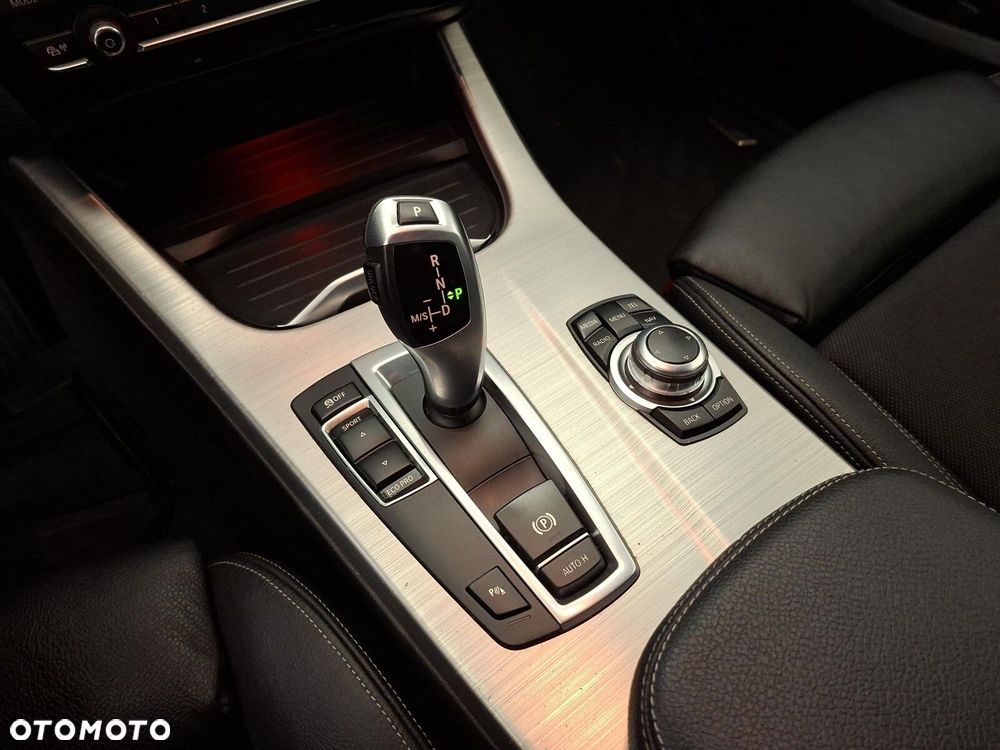 BMW X3 sDrive18d M Sport - 16