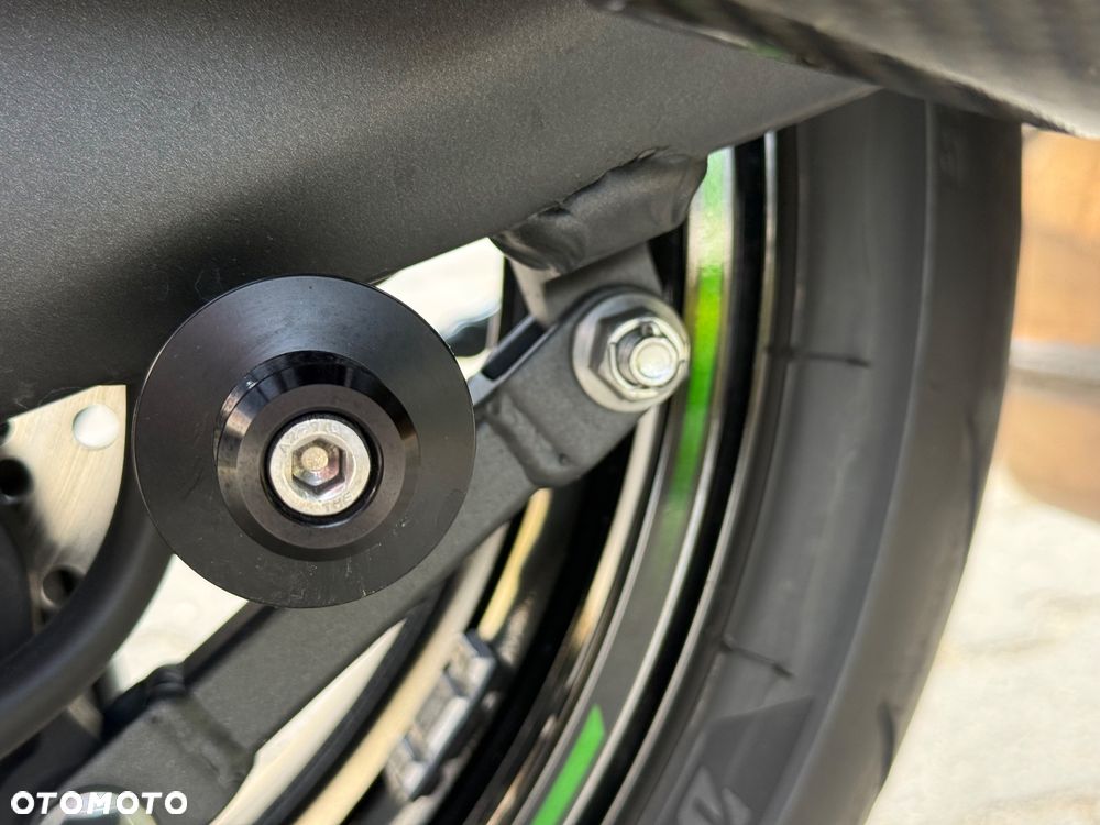 Kawasaki Ninja 1000 SX - 35