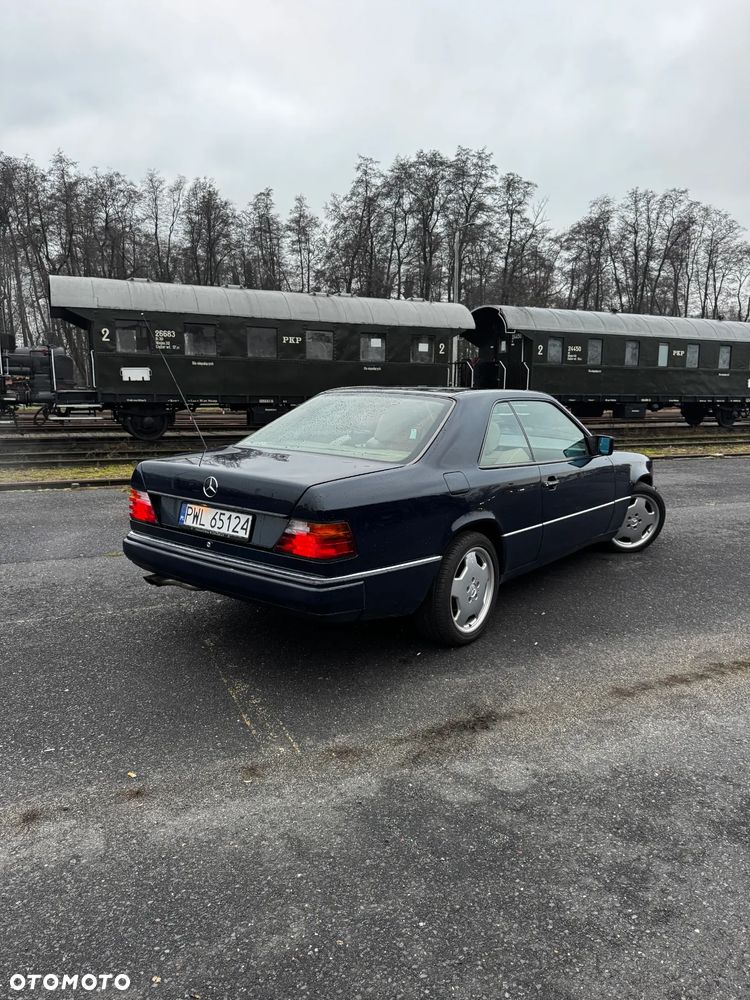 Mercedes-Benz W124 (1984-1993) - 2