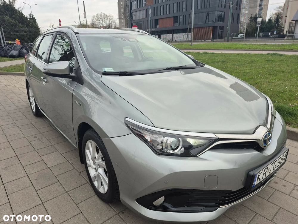 Toyota Auris Hybrid 135 Comfort - 5