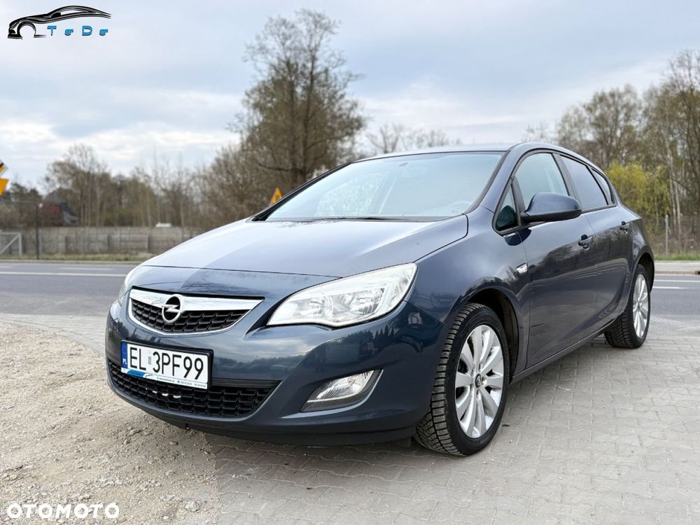 Opel Astra 2.0 CDTI DPF Cosmo - 3