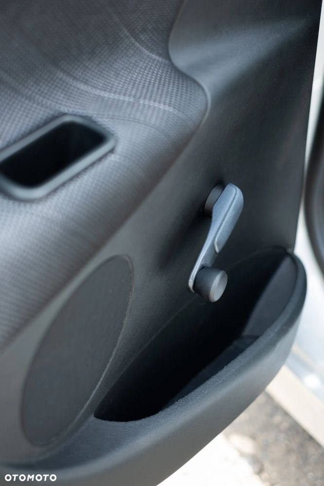 Peugeot 207 1.4 16V Trendy - 39