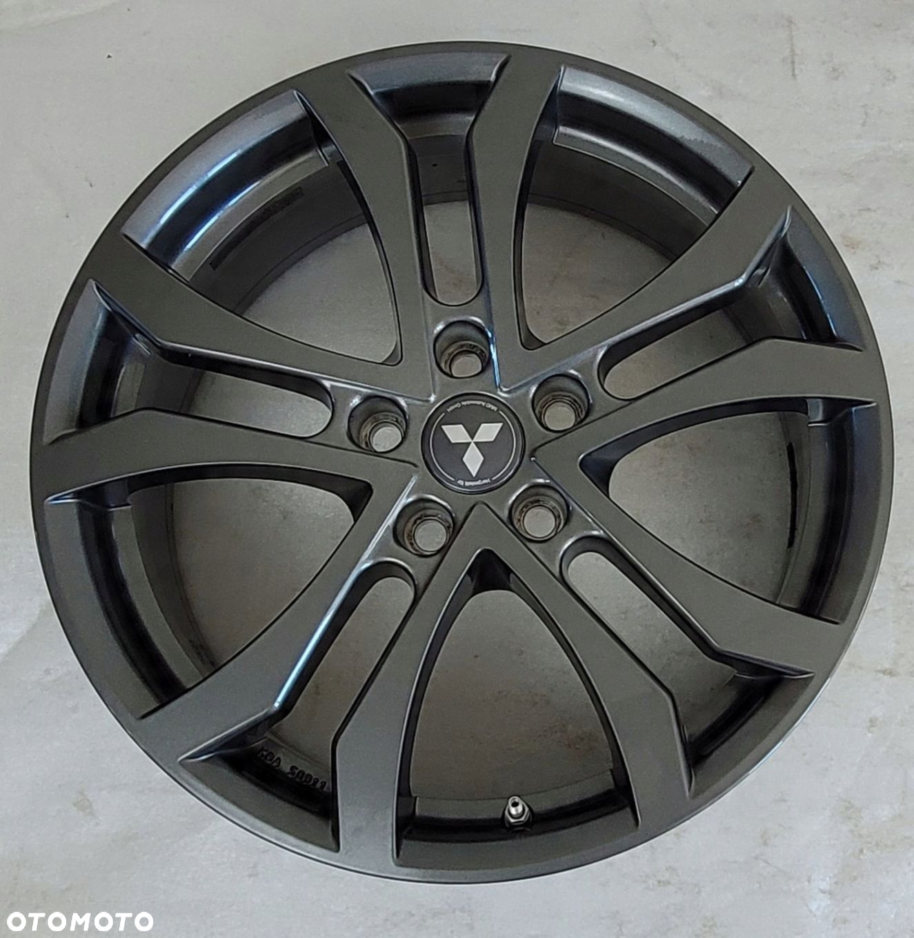 FELGI BROCK MITSUBISHI OUTLANDER ASX LANCER 7,5x18 18 ET39 5x114,3 - 2