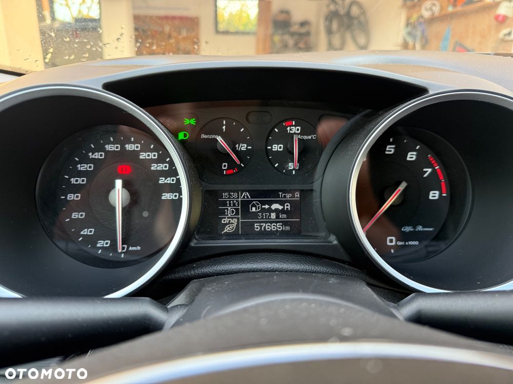 Alfa Romeo Giulietta ver-1-4-tb-multiair - 9