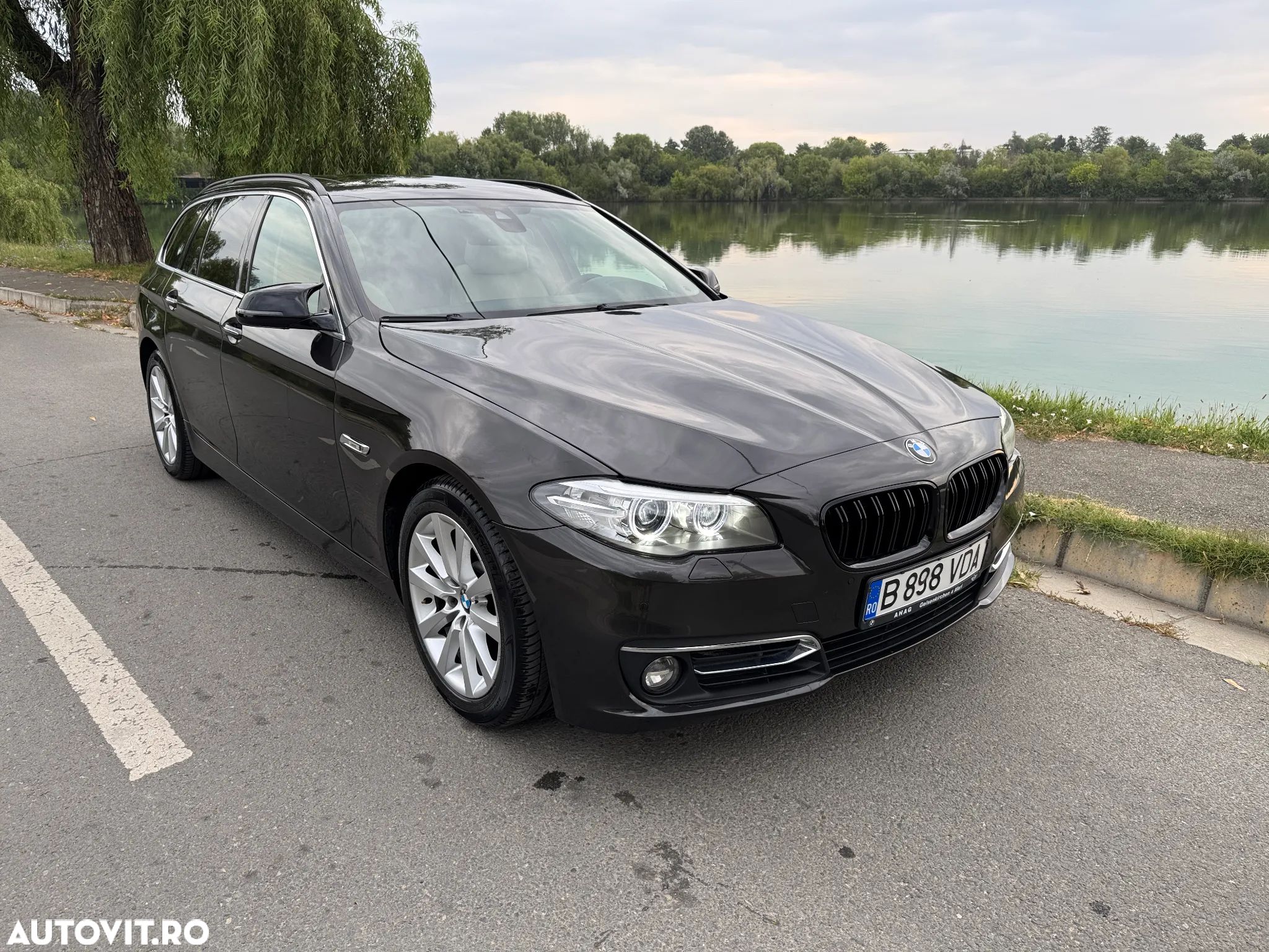 BMW Seria 5 520d xDrive - 1