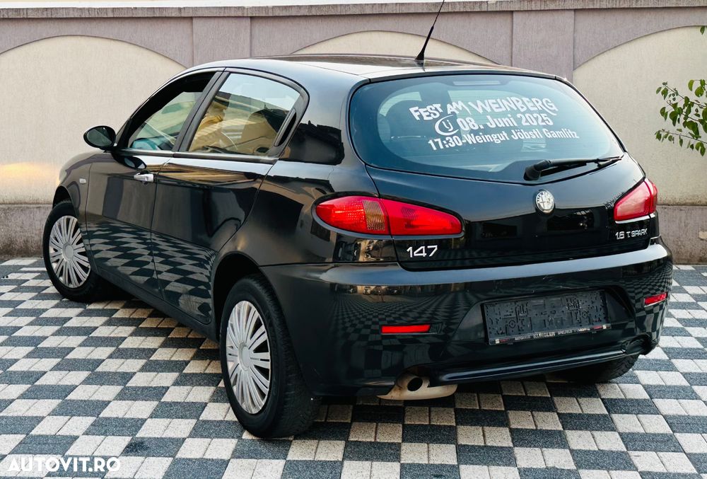 Alfa Romeo 147 1.6 TS Distinctive - 2