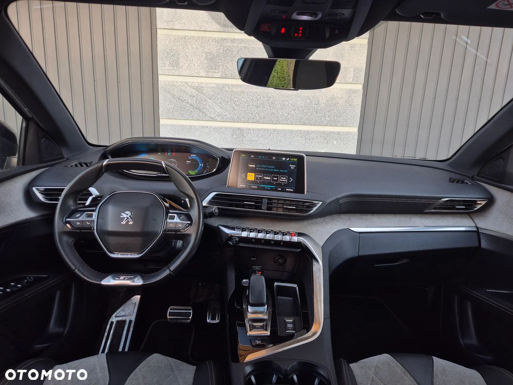 Peugeot 3008 1.6 PureTech HYbrid GT Line S&S EAT8 - 7