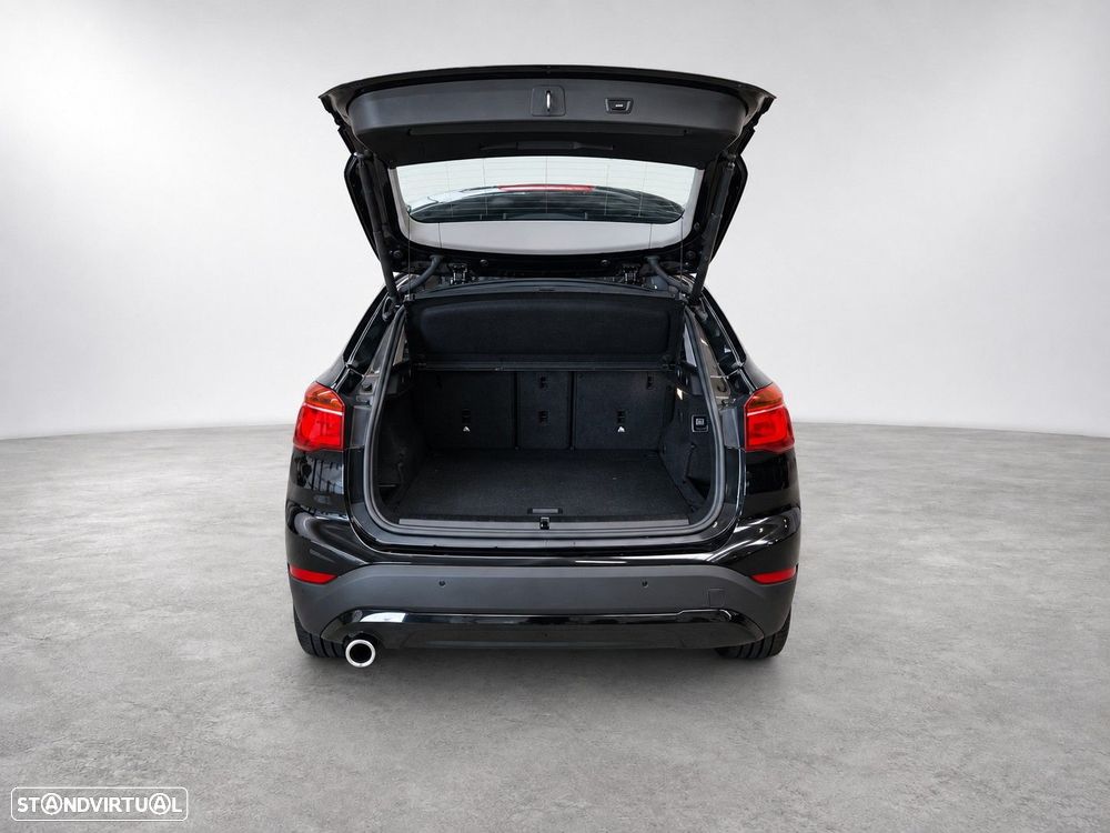 BMW X1 25 e xDrive Corporate Edition - 5