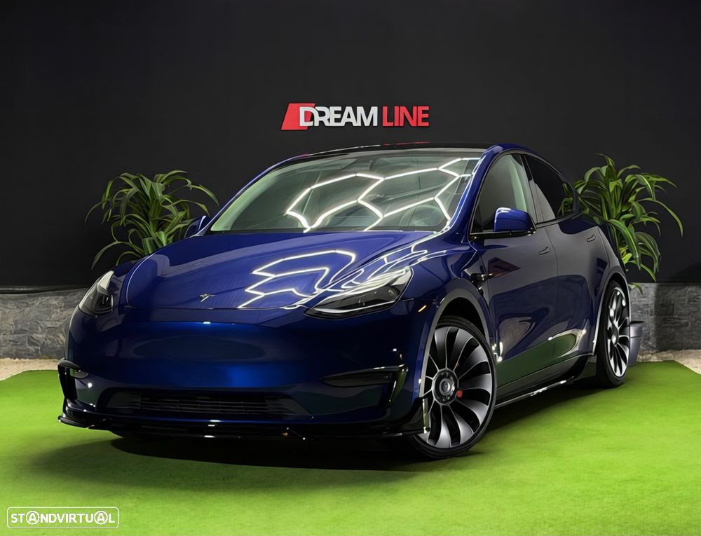 Tesla Model Y Performance AWD - 1