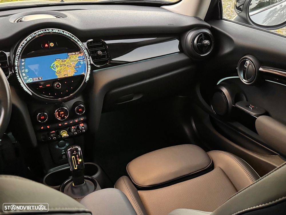 MINI 3 Portas Cooper SE S - 28