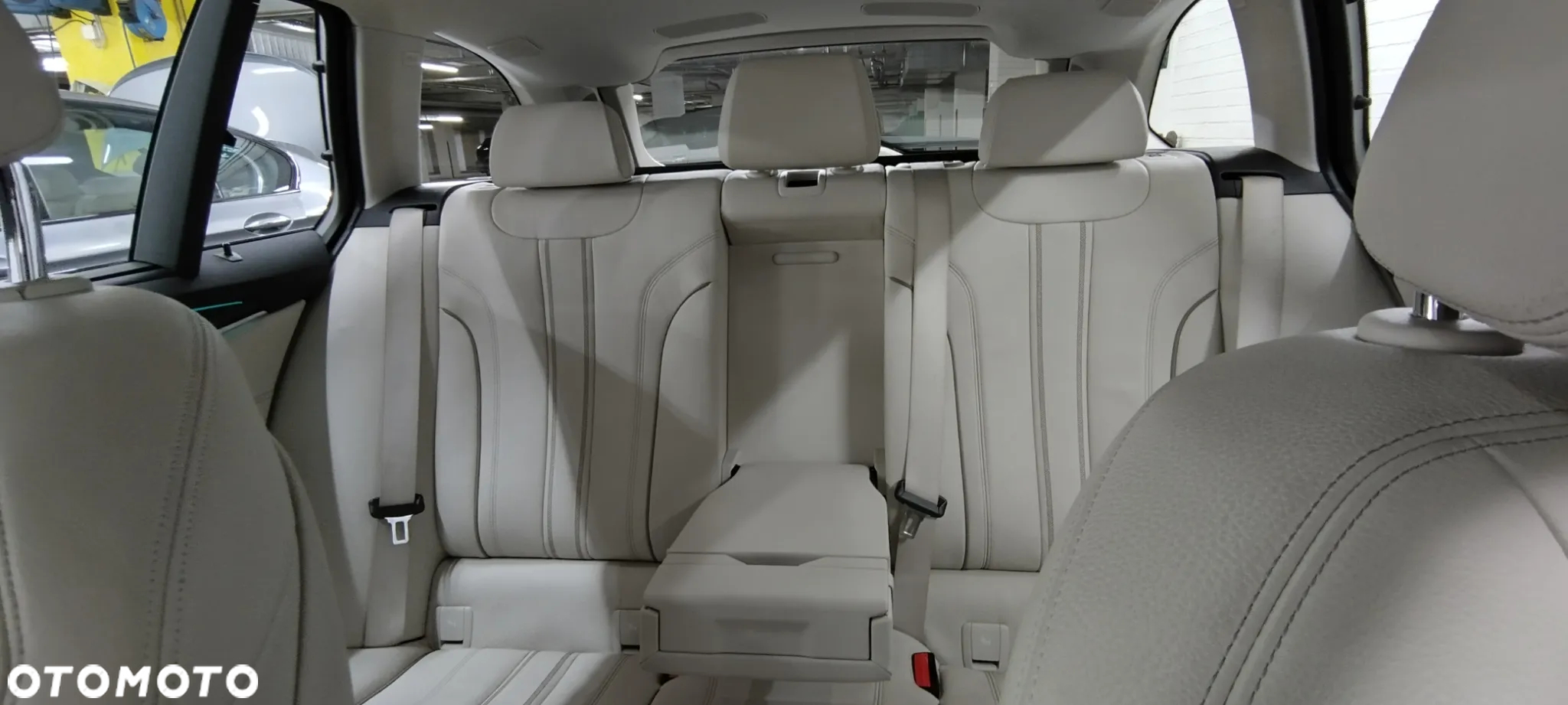 BMW Seria 5 520d Touring Sport Line - 8