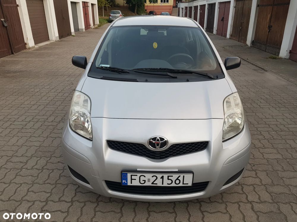 Toyota Yaris 1.33 Luna - 2