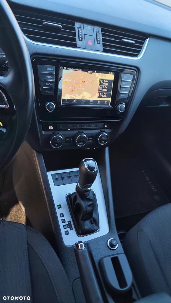 Skoda Octavia 2.0 TDI DSG Ambition - 12