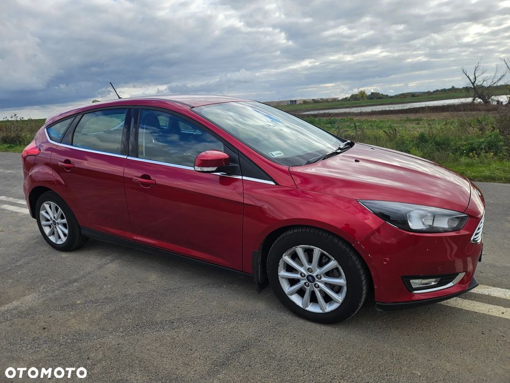 Ford Focus 1.5 EcoBoost Titanium ASS - 6