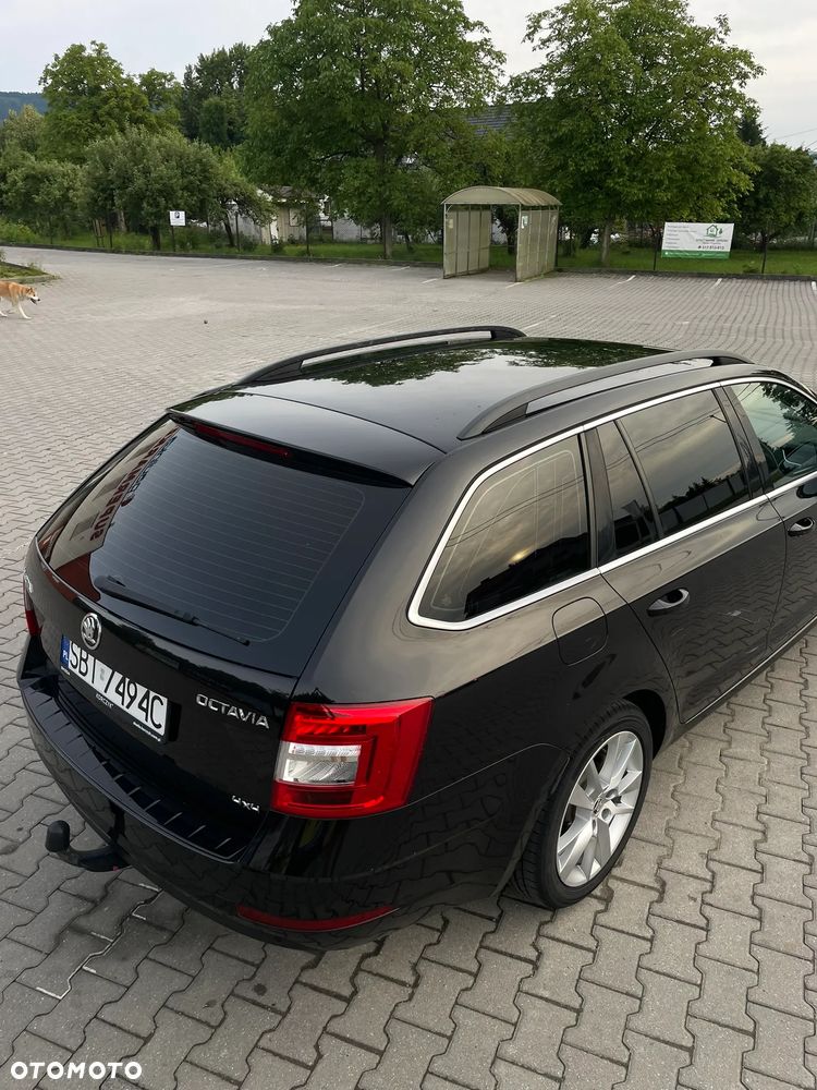 Skoda Octavia 2.0 TDI SCR 4x4 Style DSG - 9