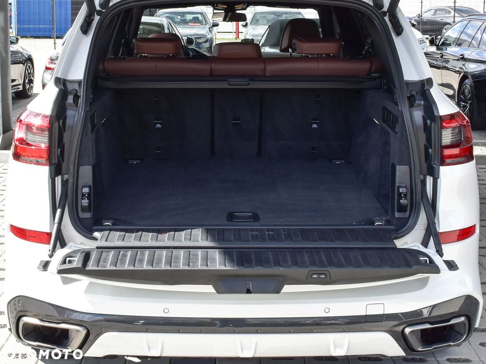 BMW X5 M M50d - 12