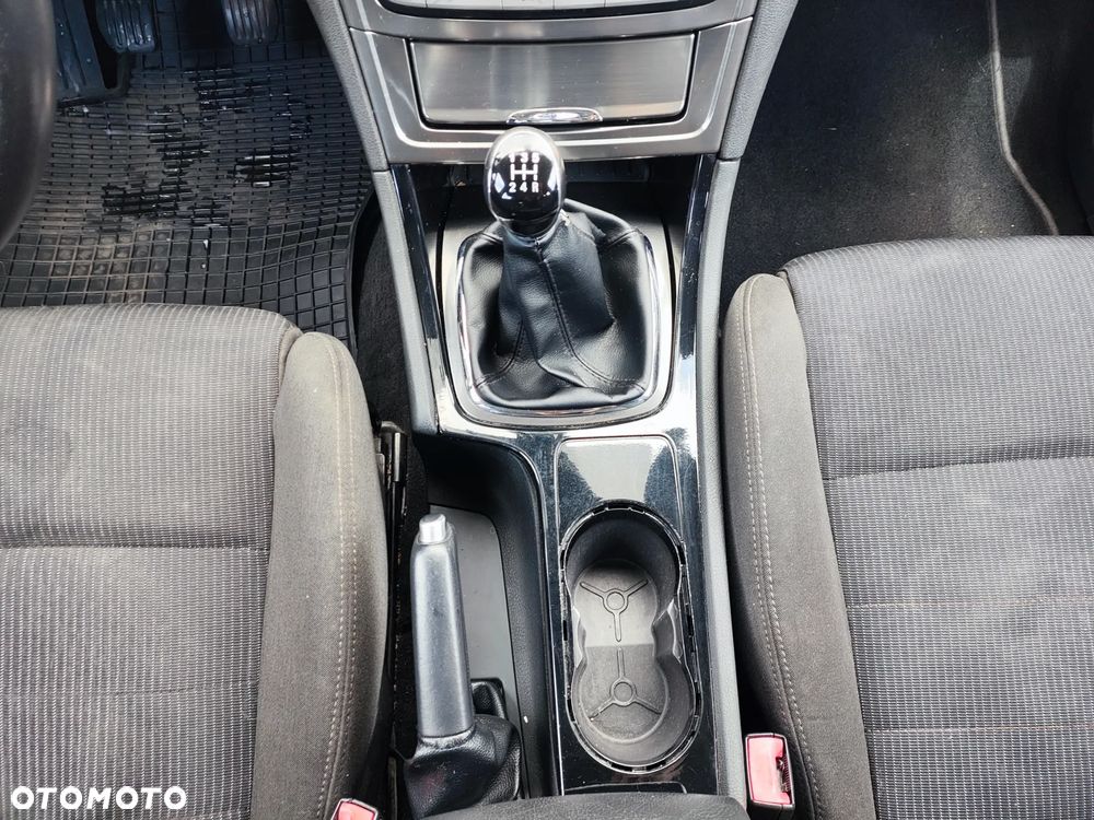 Ford Mondeo 2.0 Titanium - 32