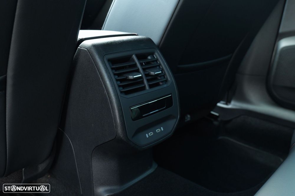 Cupra Formentor VZ 1.4 e-Hybrid DSG Priority - 25