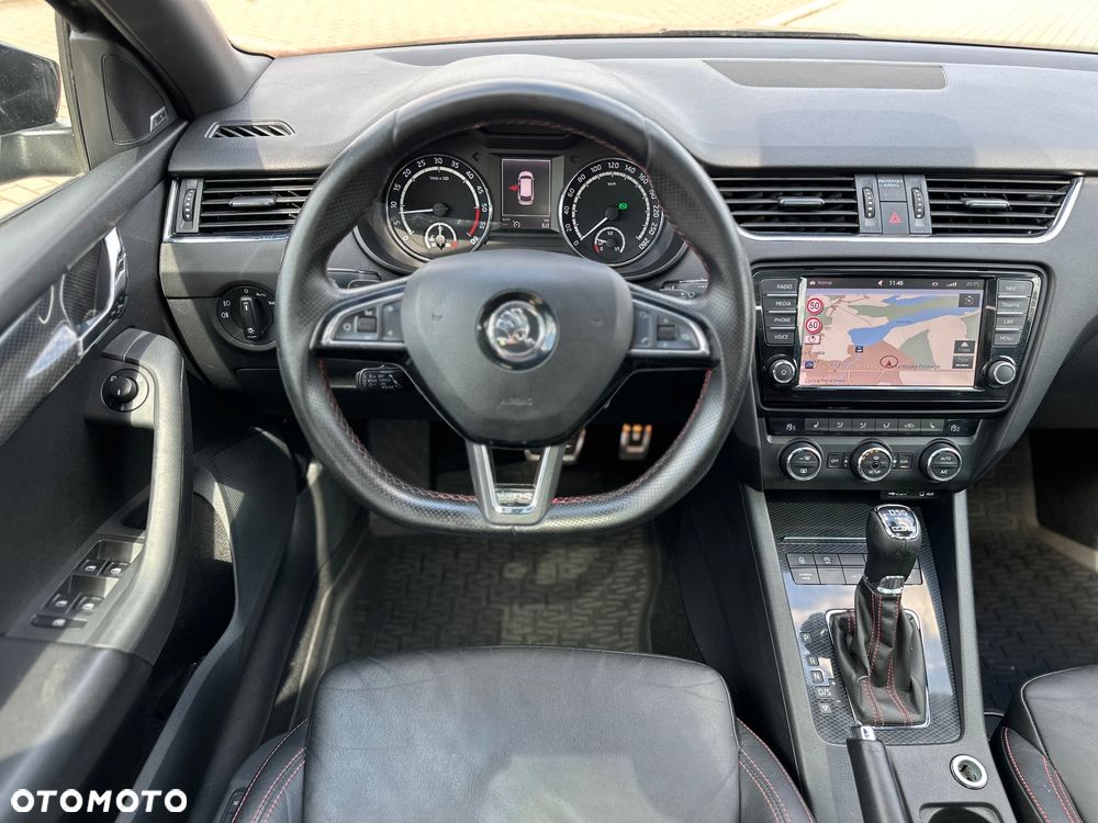 Skoda Octavia 2.0 TDI DSG RS - 16
