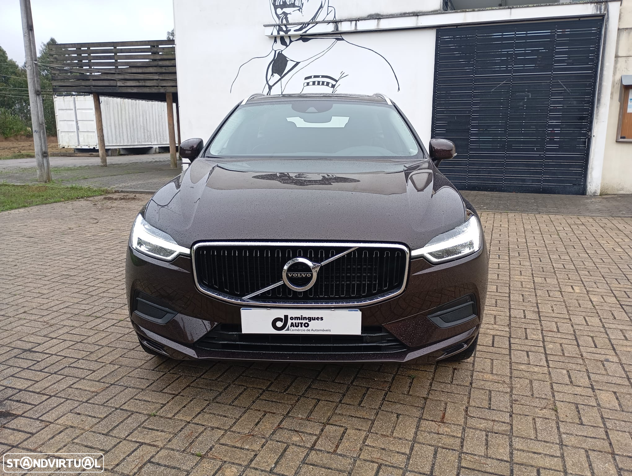 Volvo XC 60 2.0 D4 Momentum AWD Geartronic - 4
