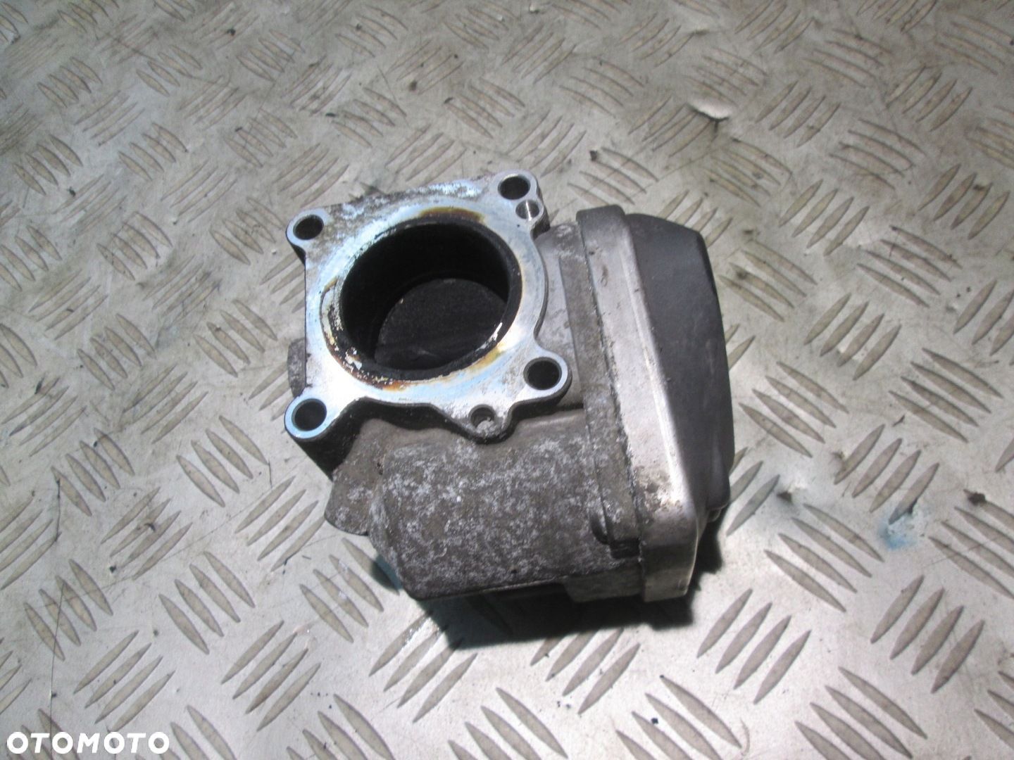 VOLKSWAGEN GOLF IV 1.4 16V PRZEPUSTNICA 036133062L - 1