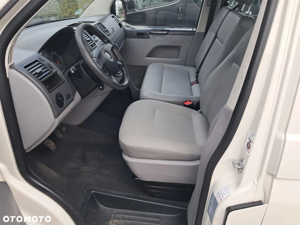 Volkswagen Transporter Caravelle Kurz Comfortline - 12