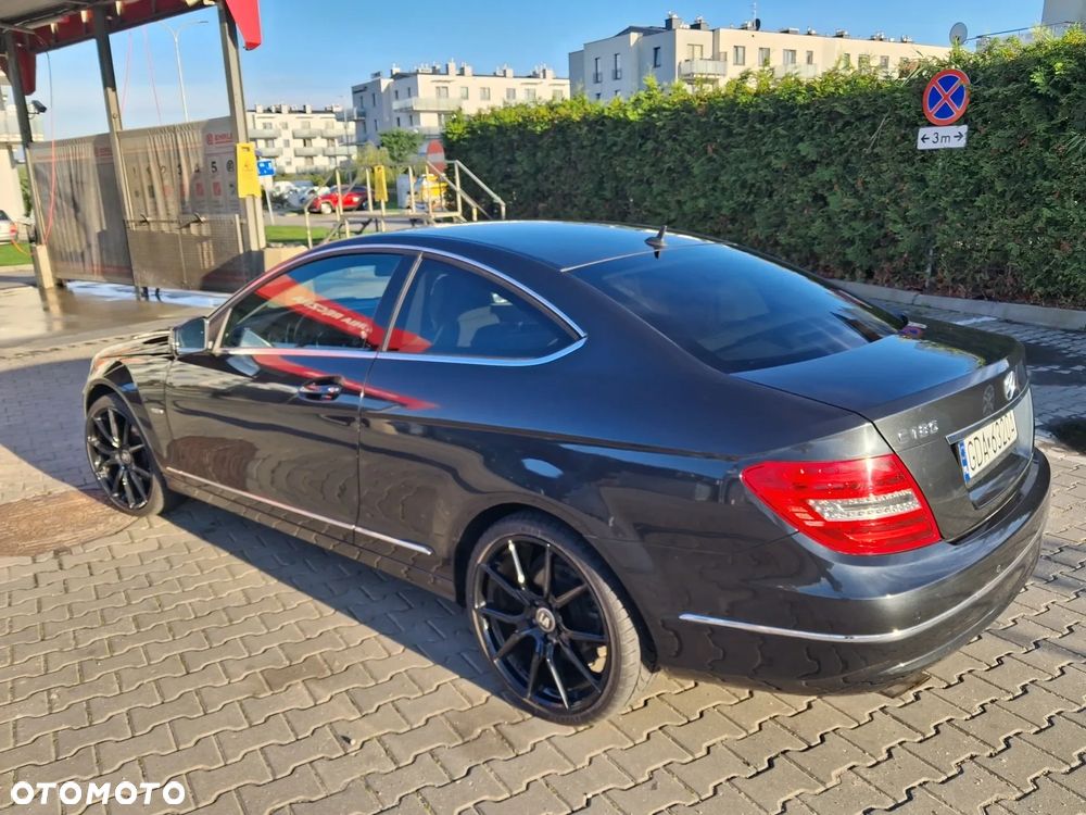 Mercedes-Benz Klasa C 180 (BlueEFFICIENCY) - 5