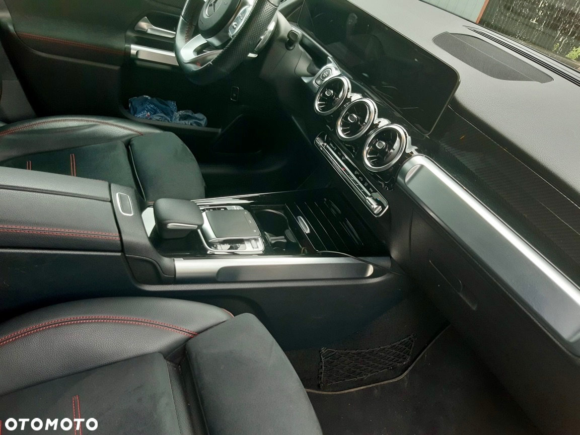 Mercedes-Benz GLB 200 AMG Line 7G-DCT - 5