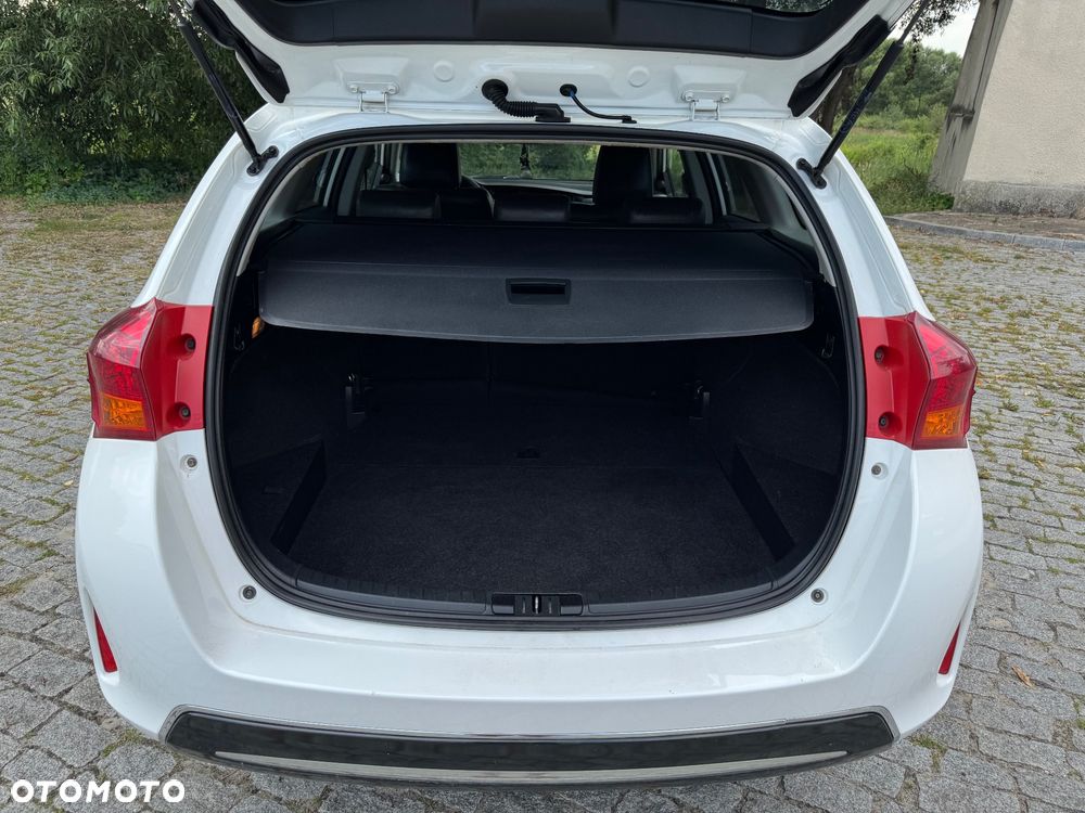 Toyota Auris 1.4 D-4D Comfort - 27