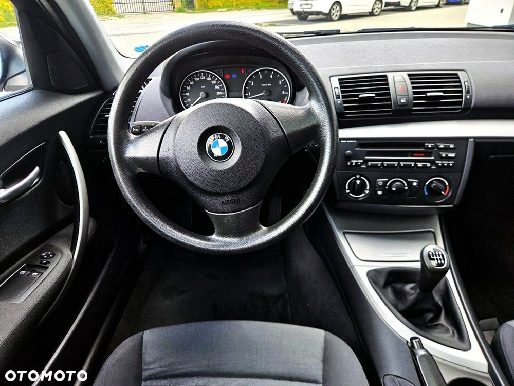 BMW Seria 1 - 11