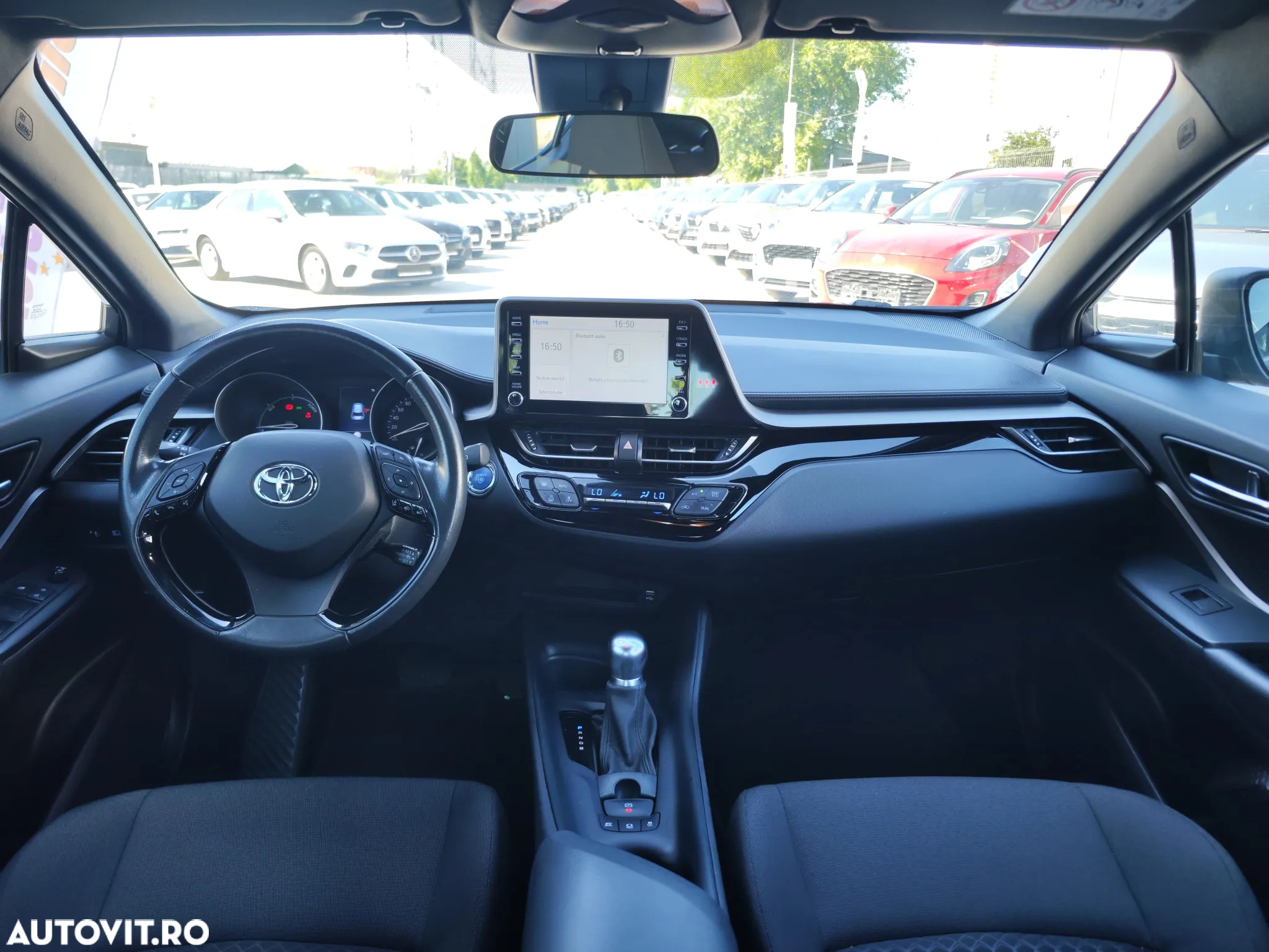 Toyota C-HR - 16