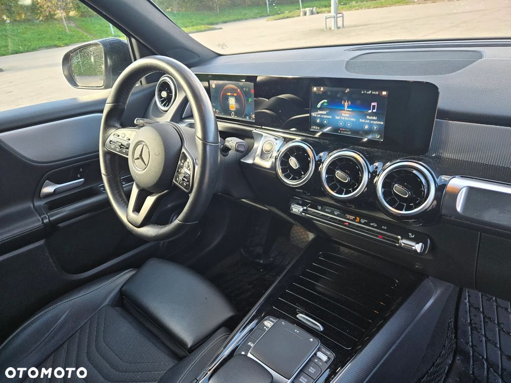 Mercedes-Benz GLB - 7