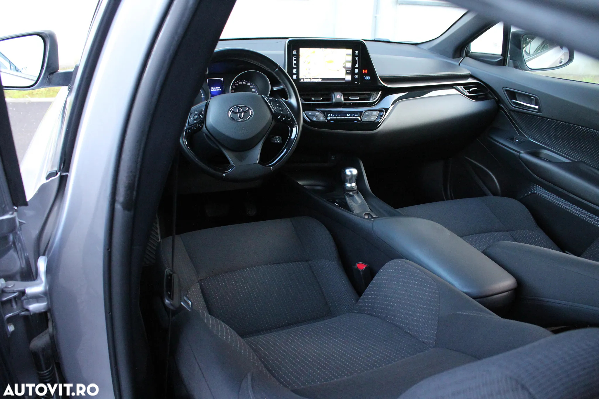Toyota C-HR 1.8 HSD 122 CP 4x2 CVT Style - 6