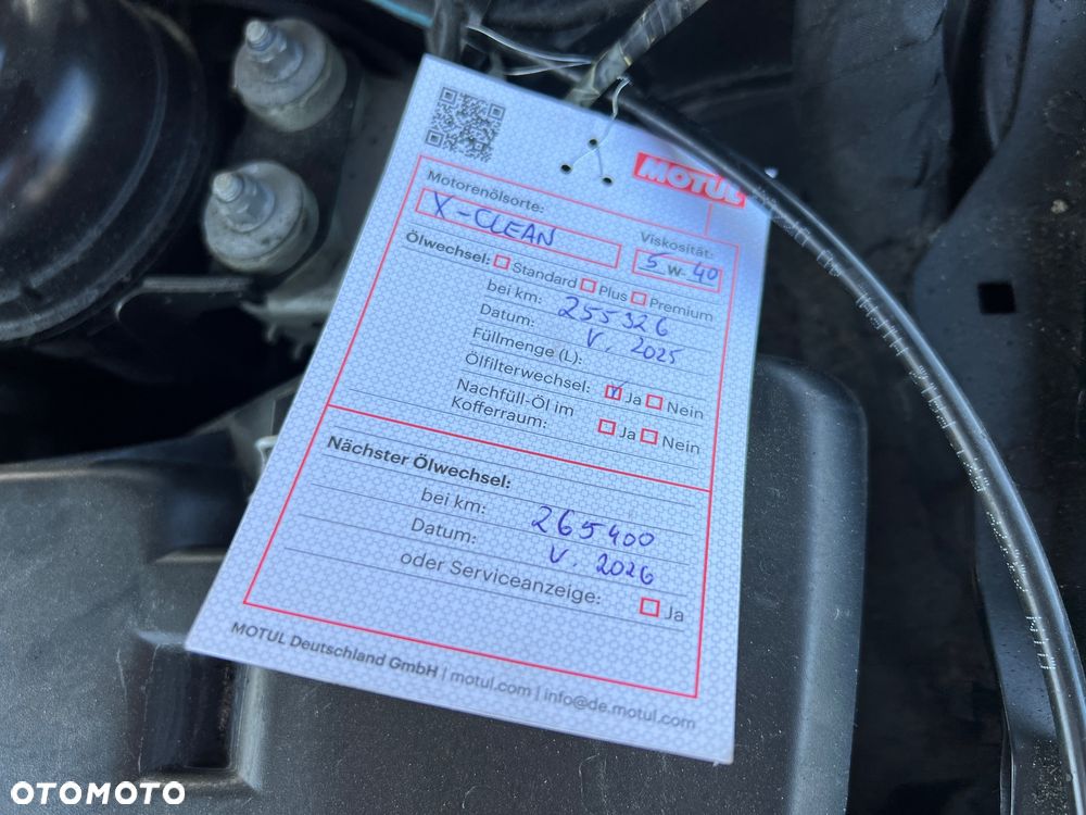 BMW Seria 5 525i xDrive Touring - 40