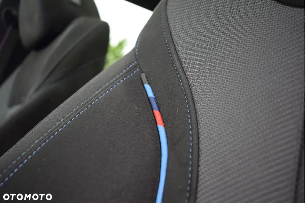 BMW Seria 3 330i xDrive M Sport - 9