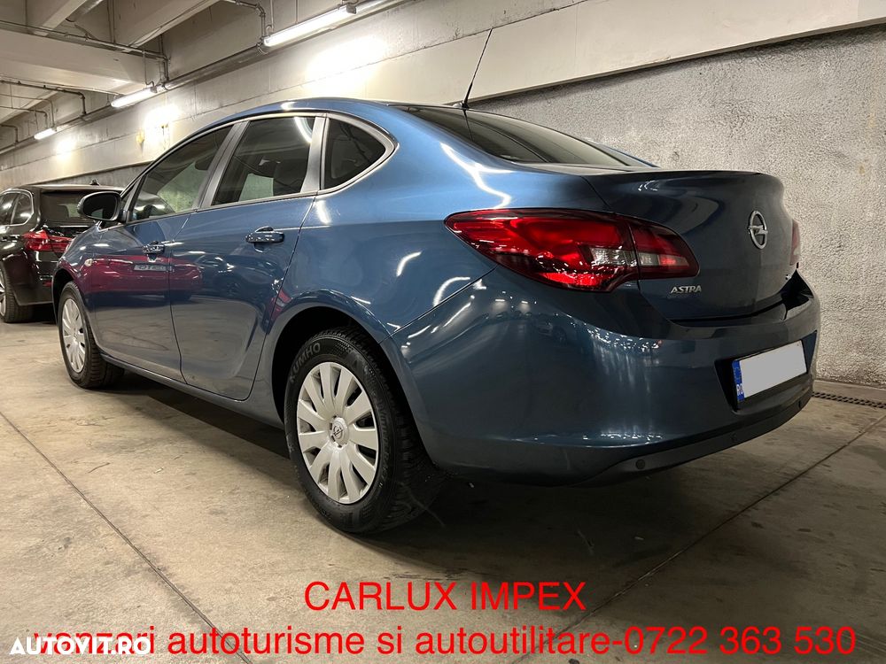 Opel Astra 1.6 CDTI Start/Stop Cosmo - 14