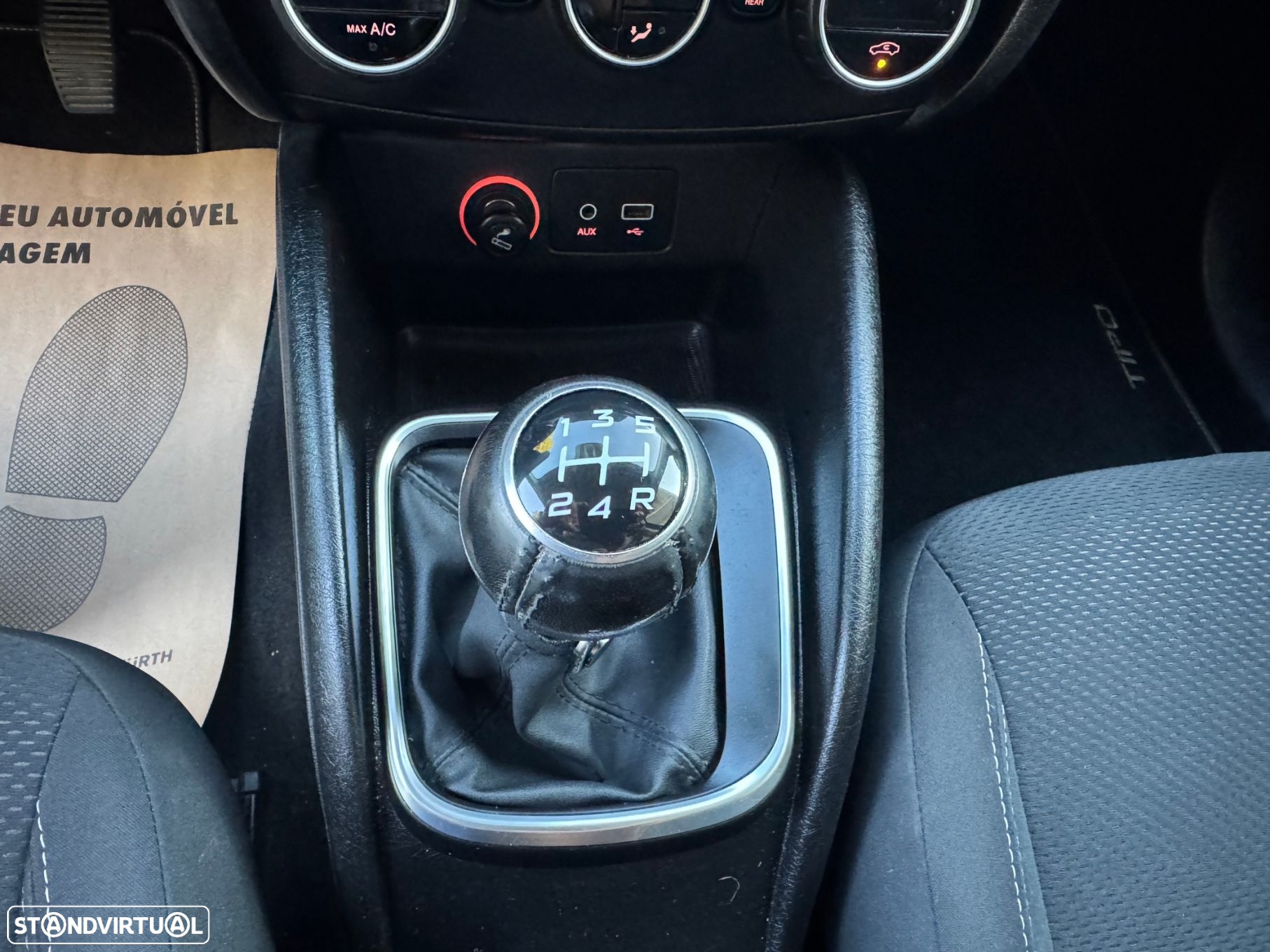 Fiat Tipo Station Wagon 1.3 M-Jet Lounge - 35