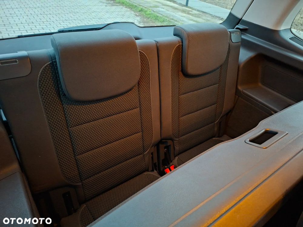 Volkswagen Touran 1.6 TDI DPF BlueMotion Technology Comfortline - 19