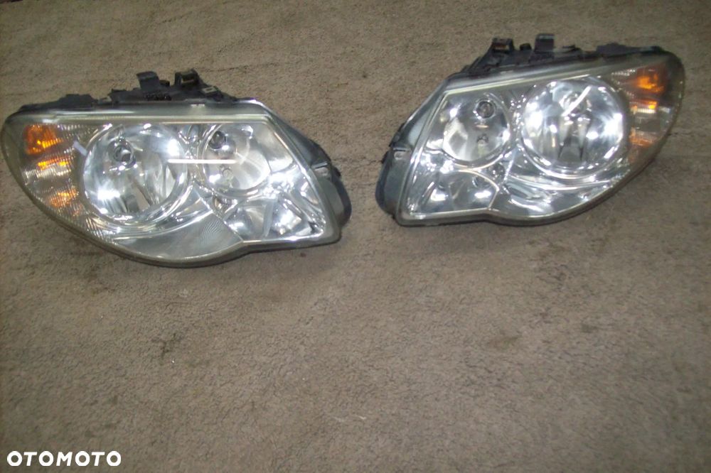 LAMPY PRZEDNIE LEWA I PRAWA CHRYSLER GRAN VOJAGER 4 LIFT ROK 04/07 EUROPA - 2