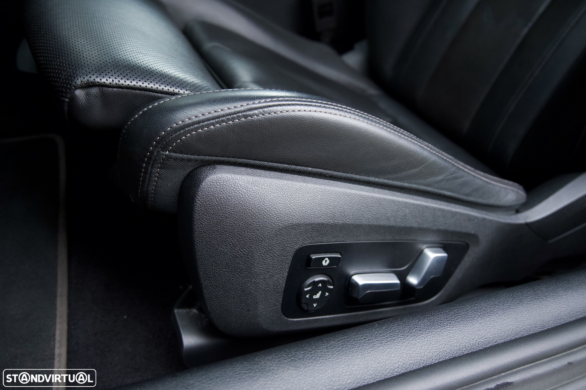 BMW 840 d xDrive Pack M - 16