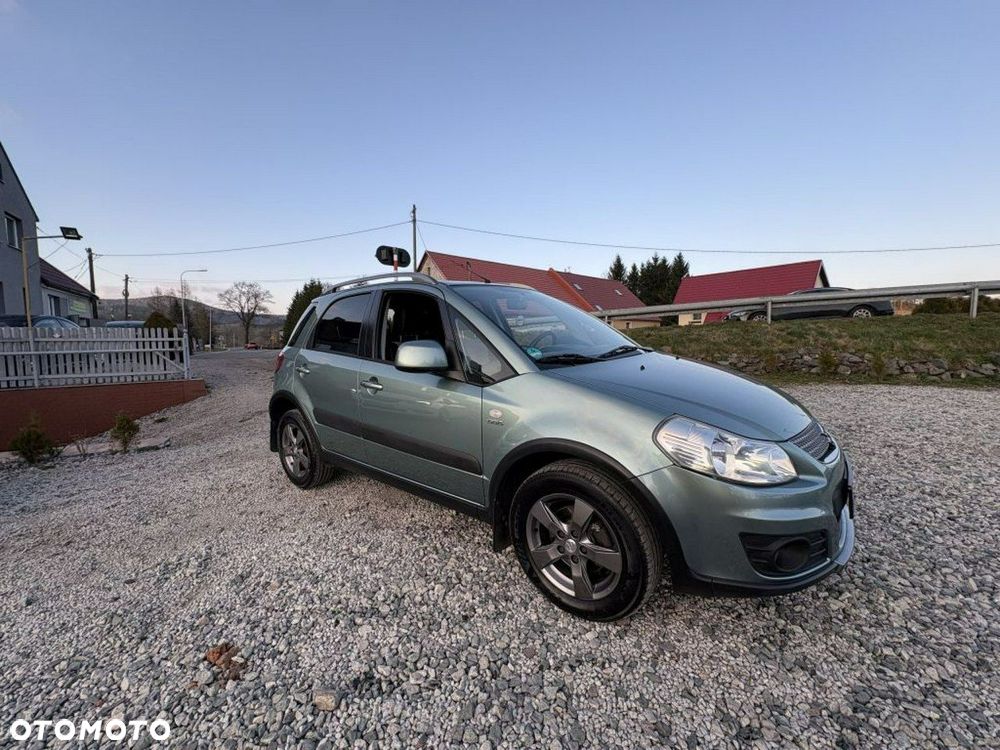 Suzuki SX4 - 4