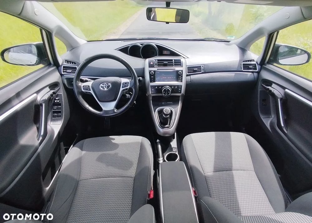 Toyota Verso 1.8 Prestige - 13