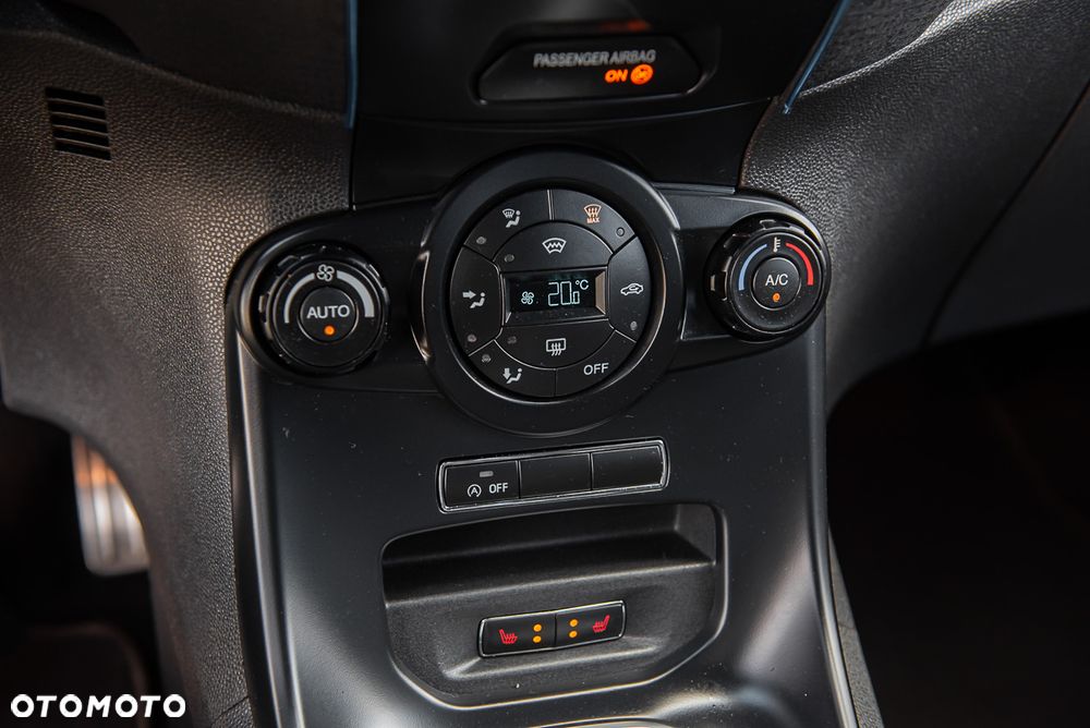 Ford Fiesta 1.0 EcoBoost STart-Stop ST-LINE - 24