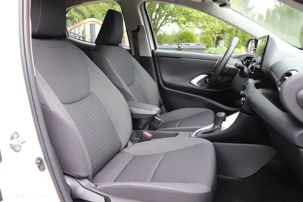Toyota Yaris 1.5 VVT-i Team Deutschland - 6