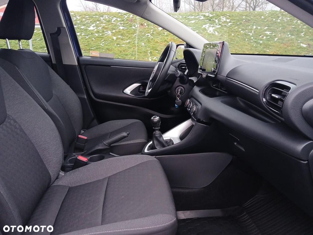 Toyota Yaris - 12